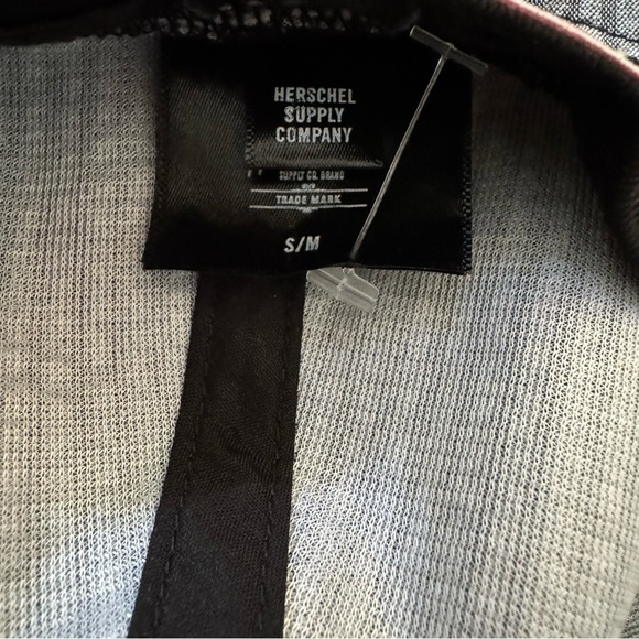 Herschel Supply Company ‘Henderson’ Bucket Hat Charcoal striped S/M Streetwear - Picture 4 of 8